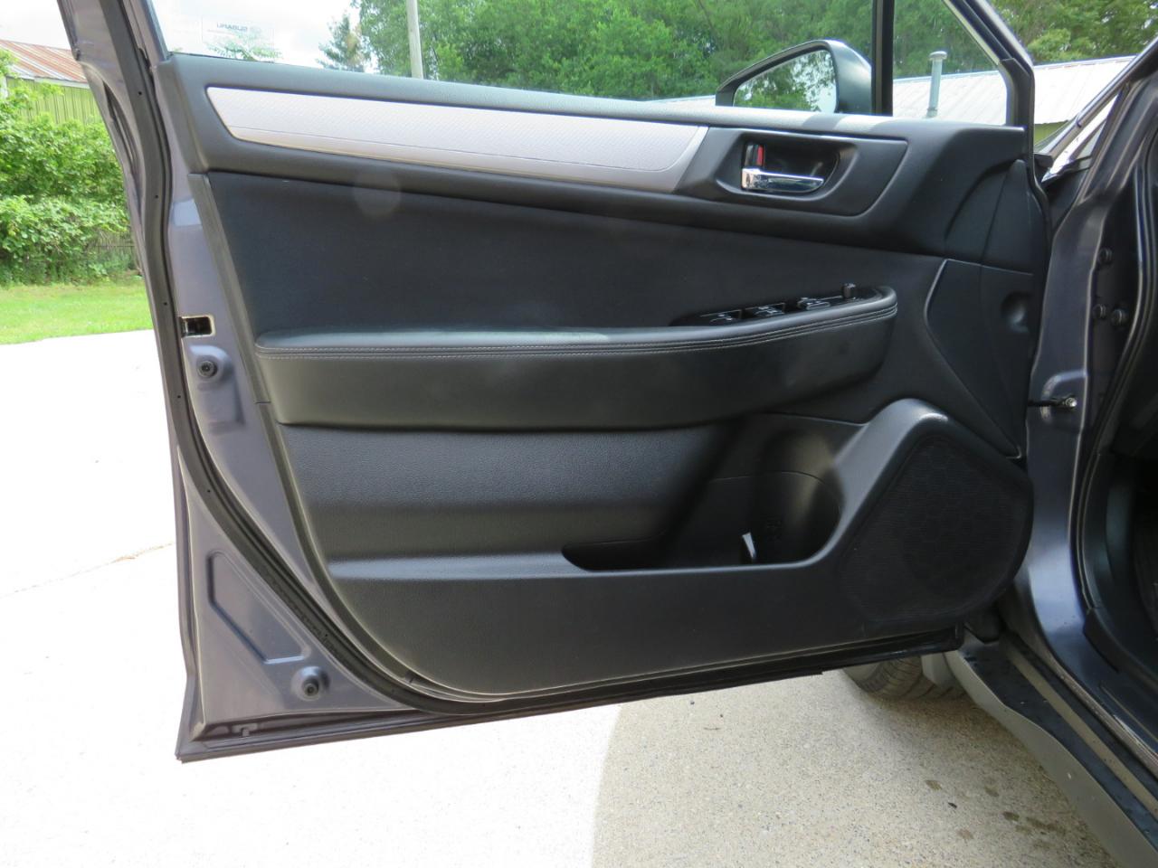 Subaru Outback 2.5i Premium 2015