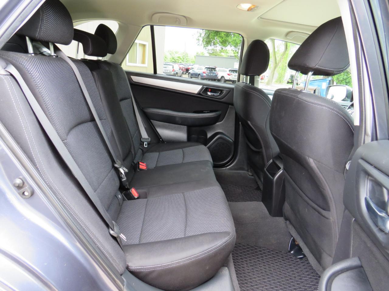 Subaru Outback 2.5i Premium 2015