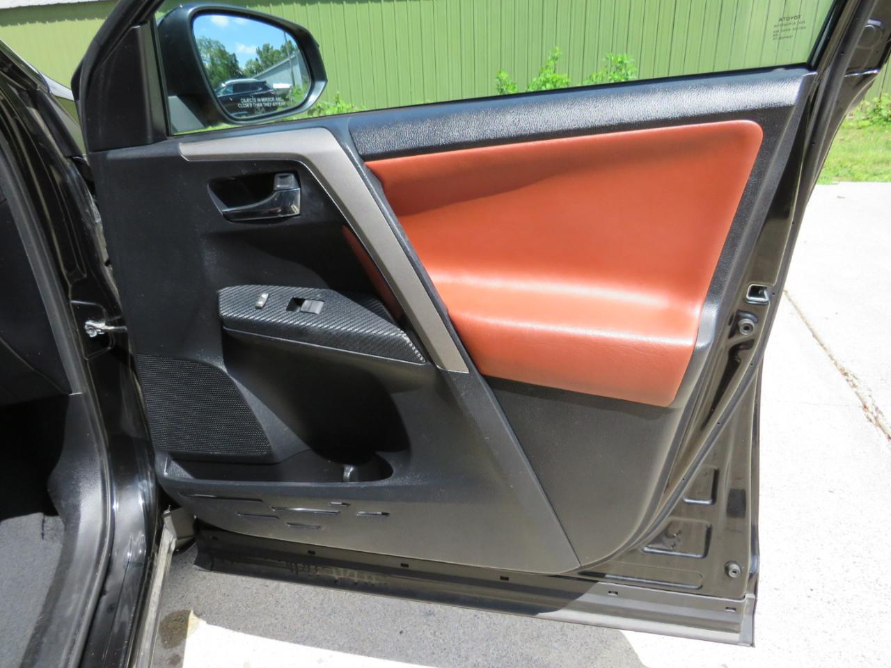 Toyota RAV4 Limited AWD 2014
