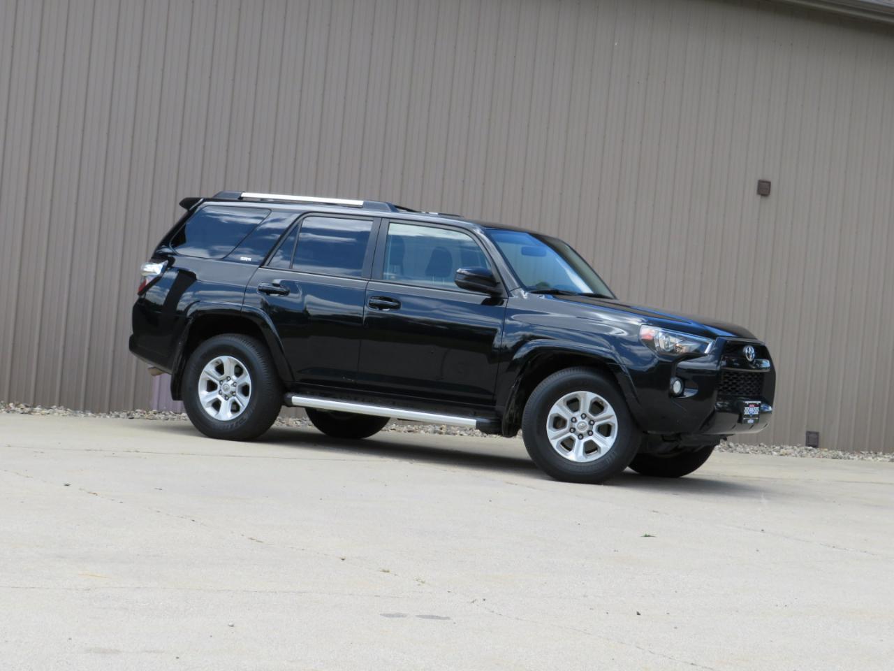 Toyota 4Runner SR5 2WD 2019