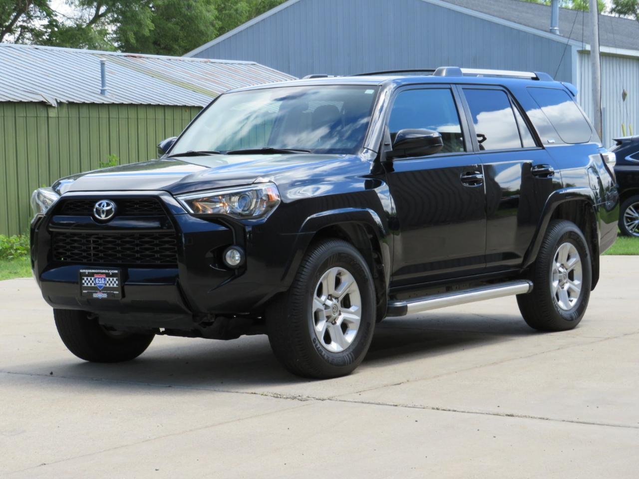 Toyota 4Runner SR5 2WD 2019