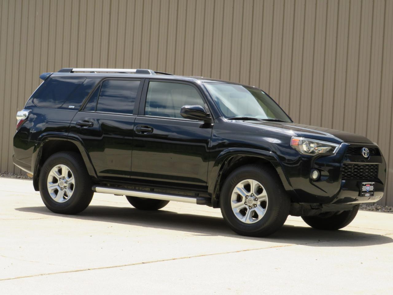 Toyota 4Runner SR5 2WD 2019