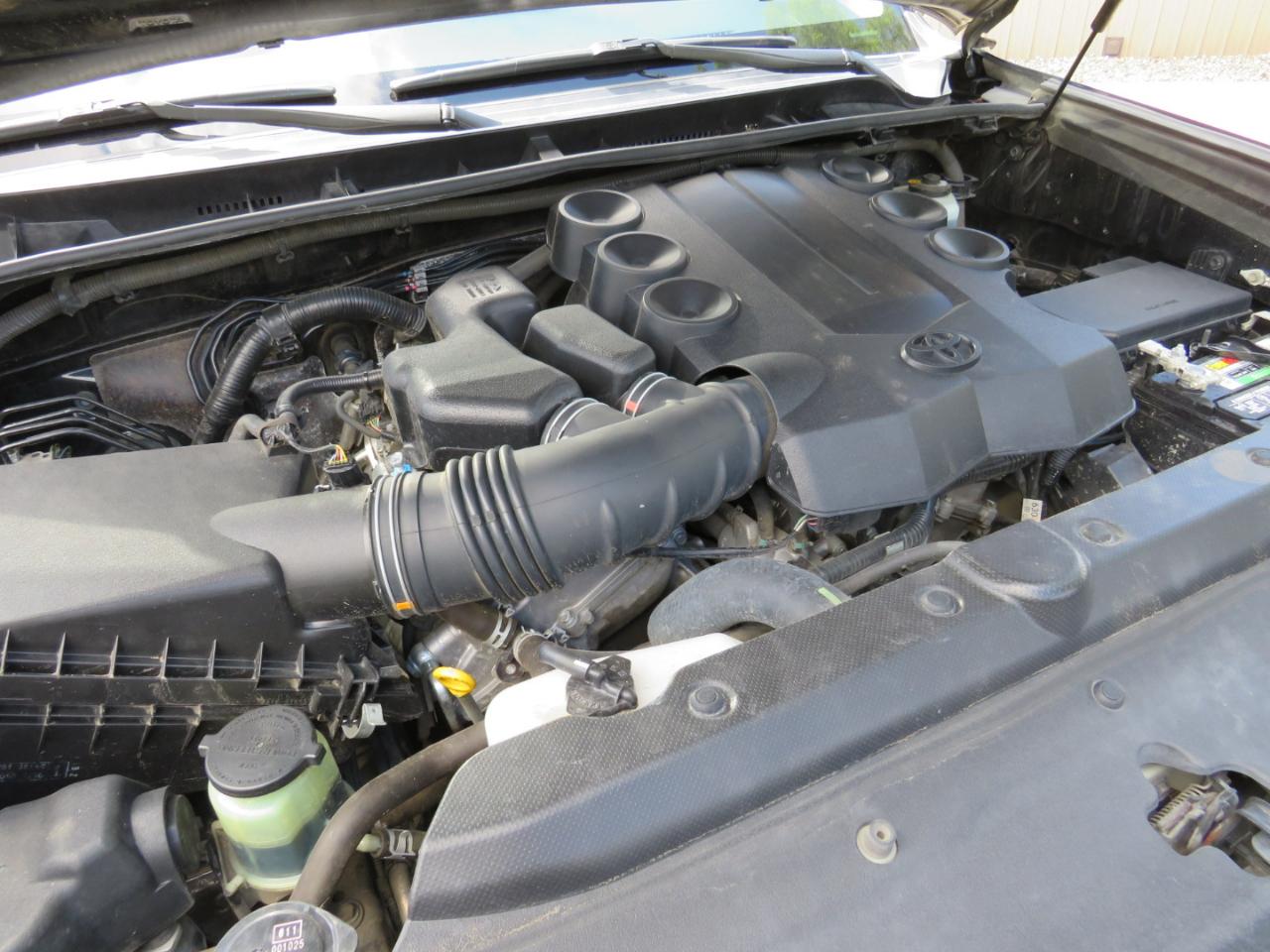 Toyota 4Runner SR5 2WD 2019