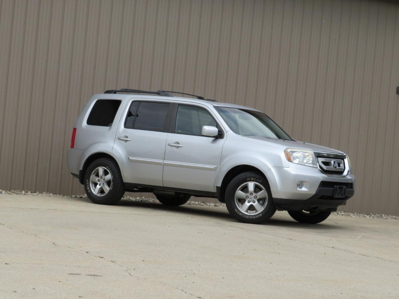 Honda Pilot EX-L 4WD 5-Spd AT with DVD 2011