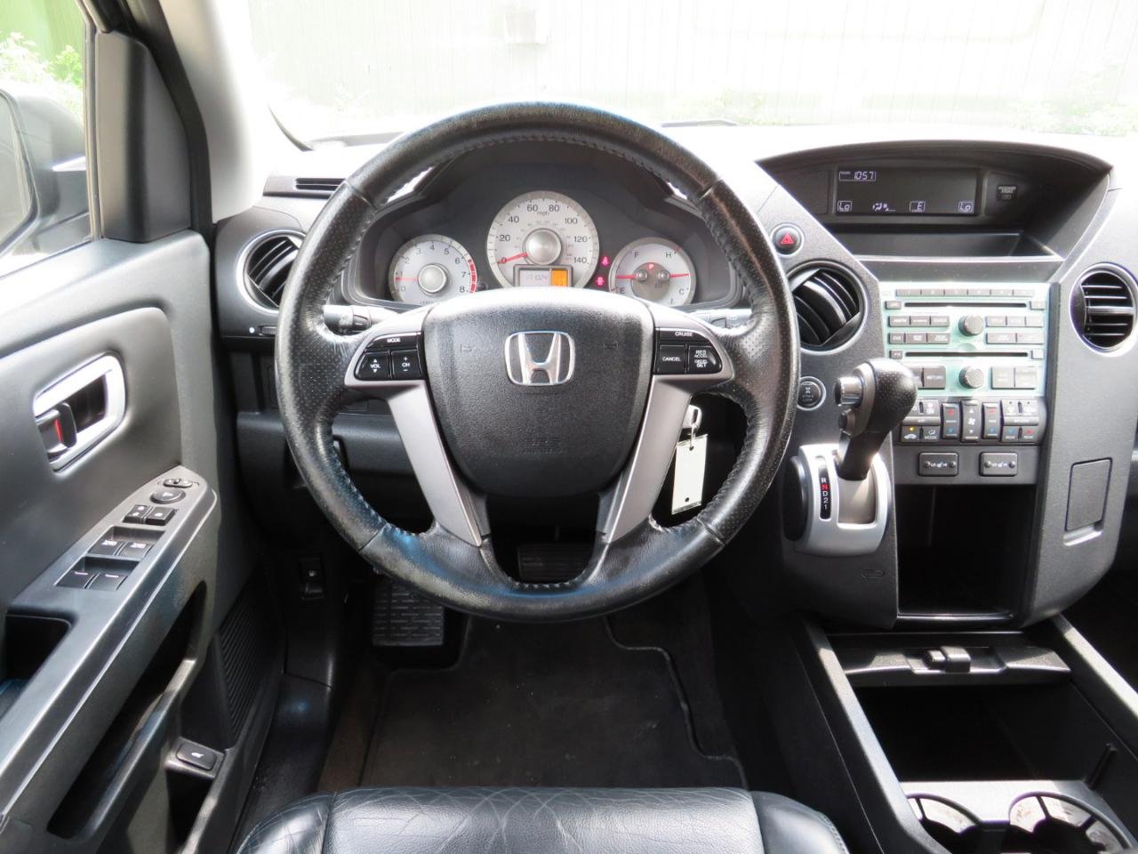 Honda Pilot EX-L 4WD 5-Spd AT with DVD 2011