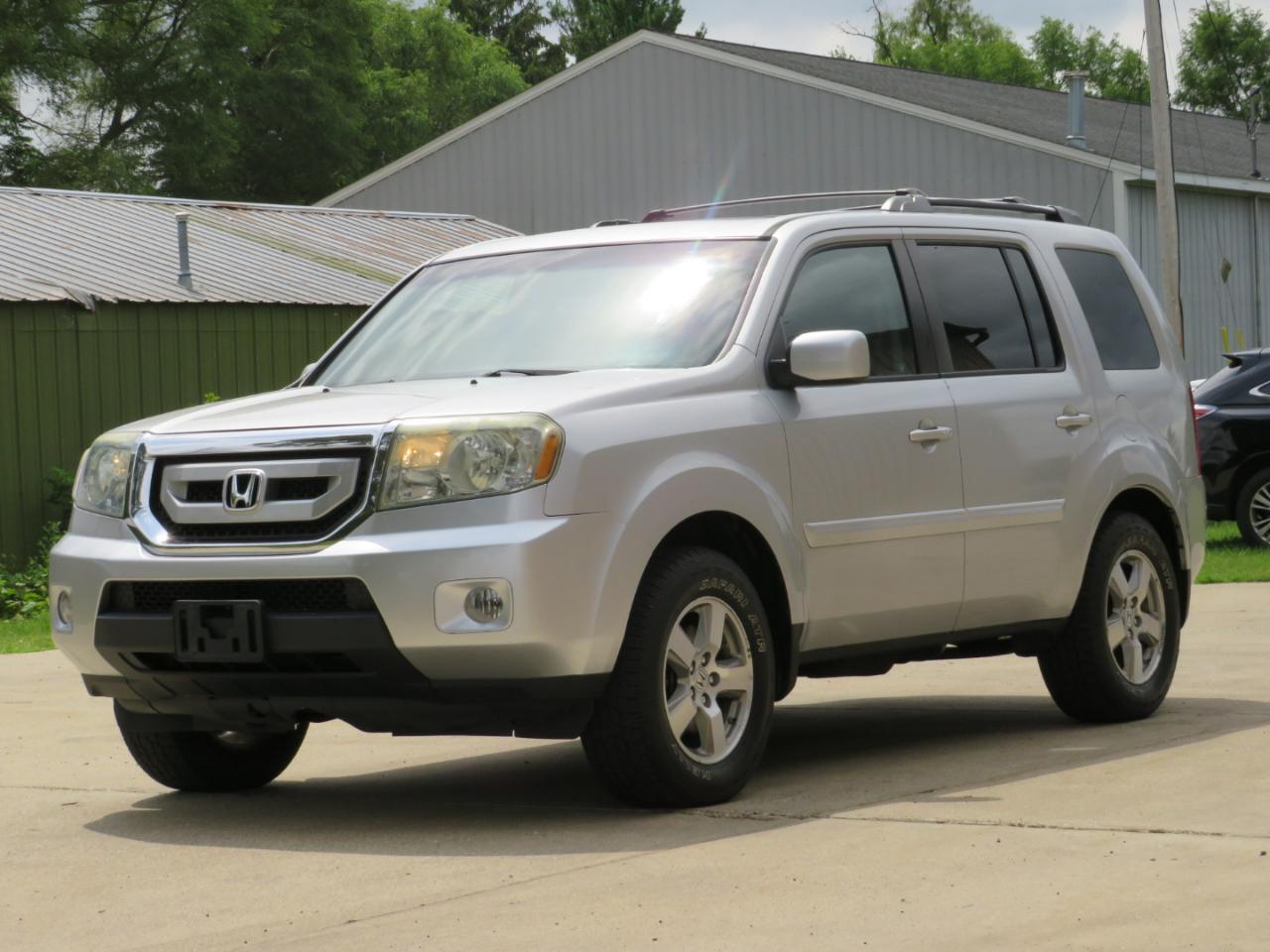 Honda Pilot EX-L 4WD 5-Spd AT with DVD 2011
