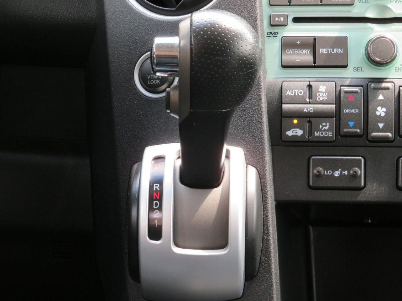 Honda Pilot EX-L 4WD 5-Spd AT with DVD 2011
