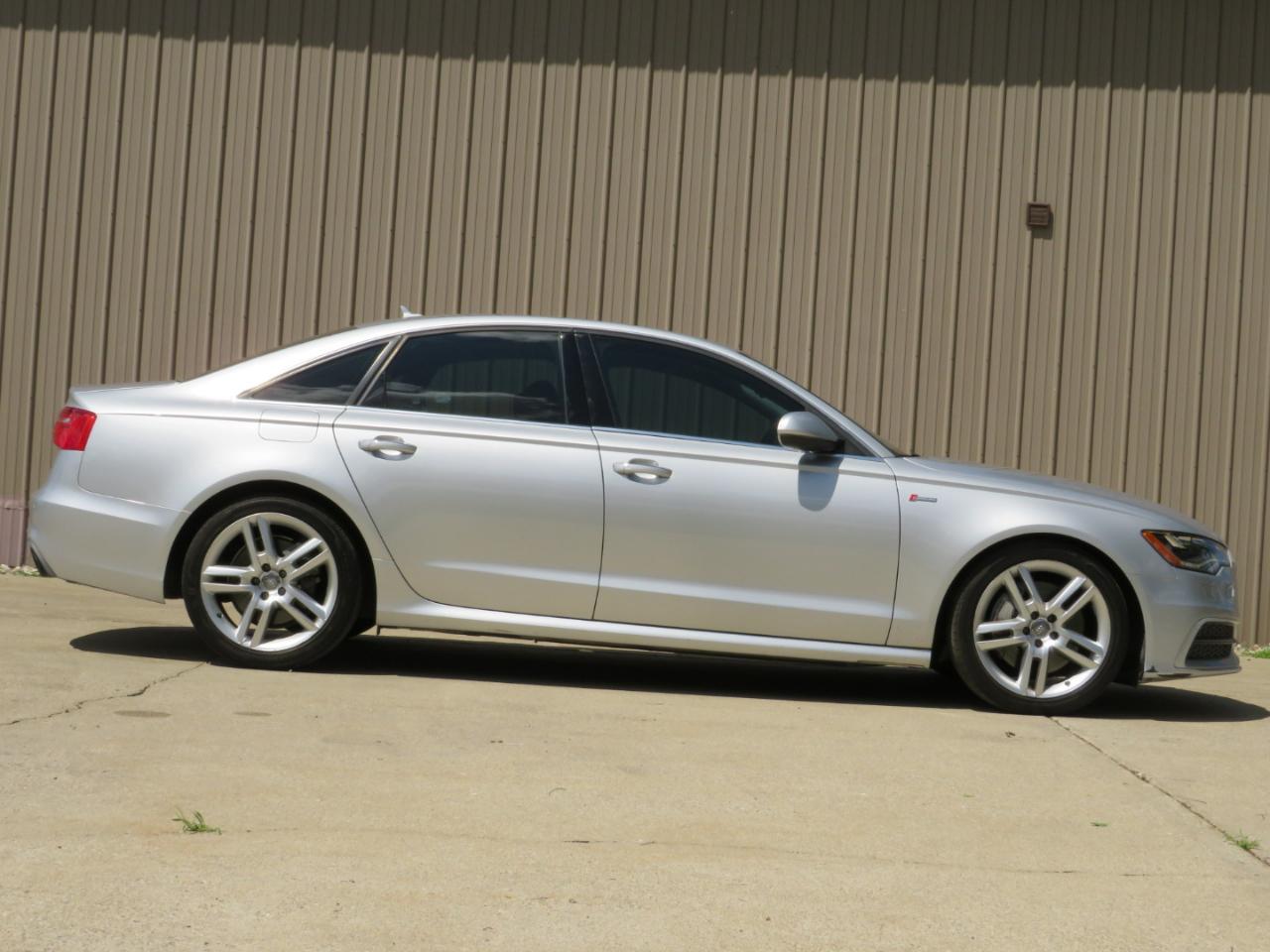 Audi A6 3.0T Premium Plus quattro 2015