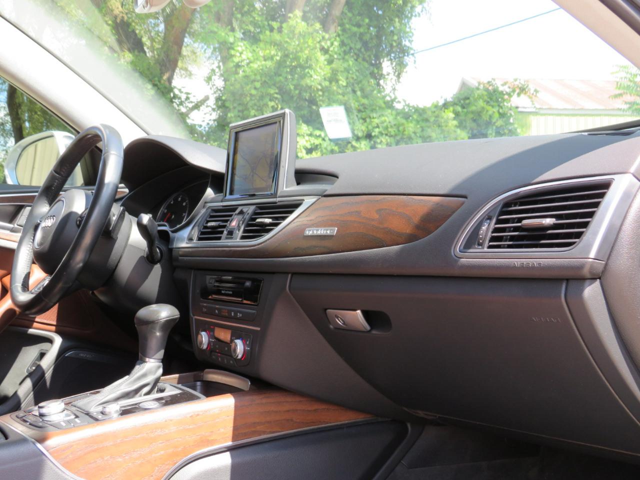 Audi A6 3.0T Premium Plus quattro 2015