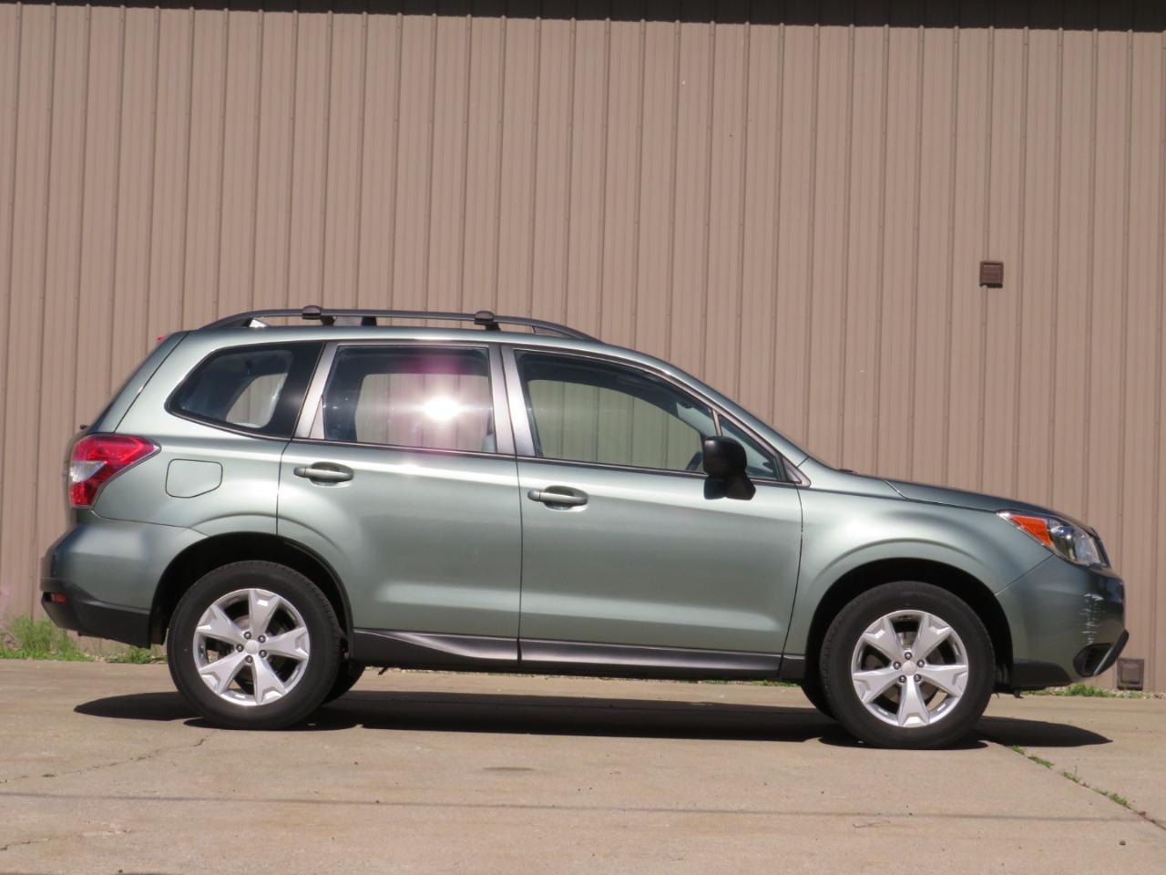 Subaru Forester 2.5i Premium 4D SUV 2016