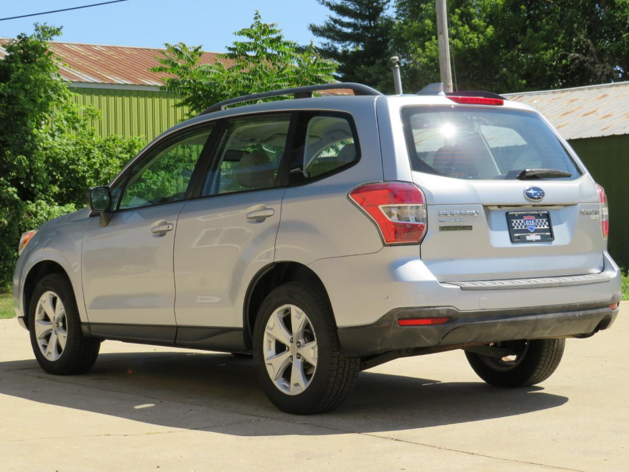 Subaru Forester 2.5i Premium PZEV CVT 2016