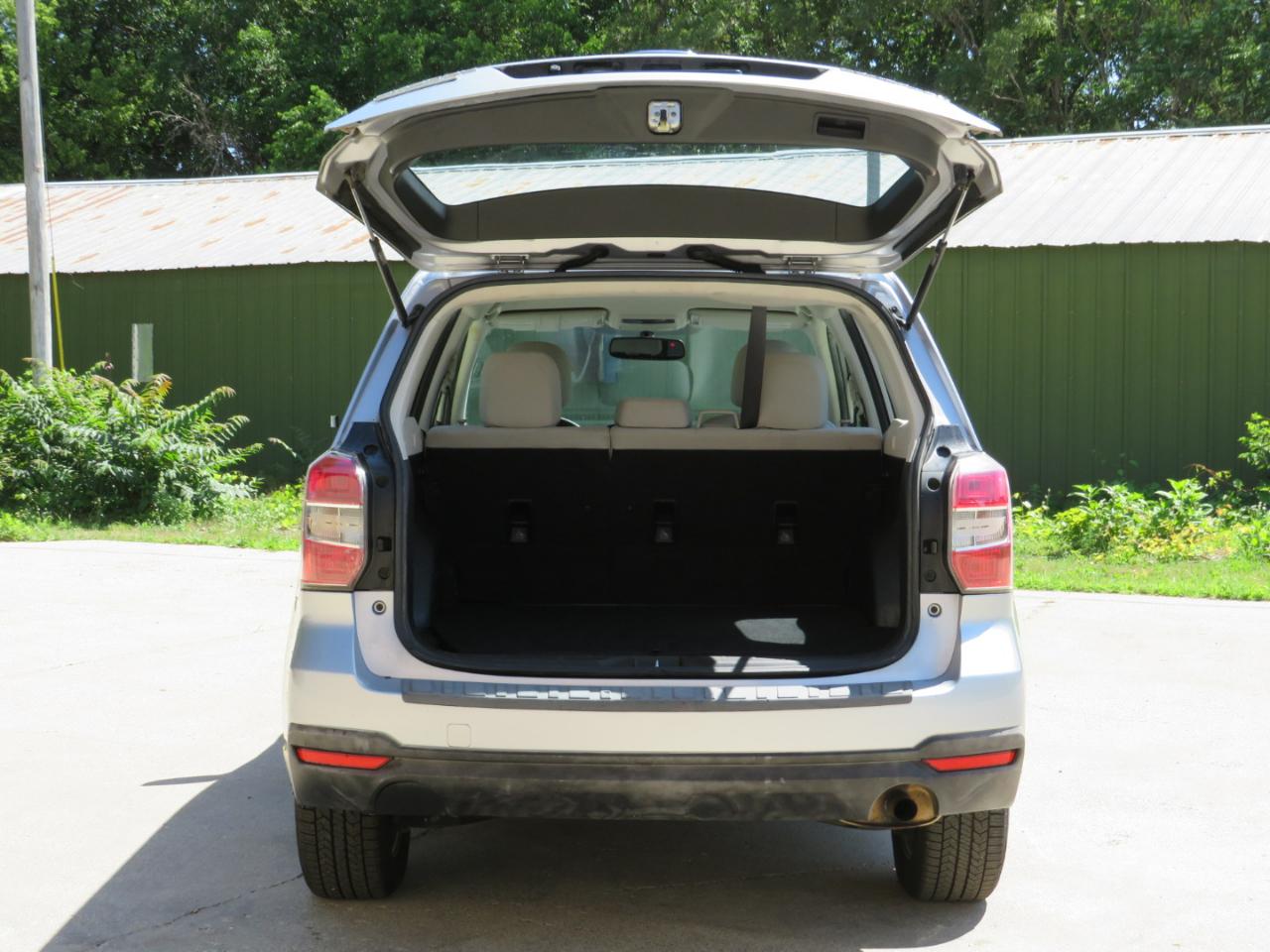 Subaru Forester 2.5i Premium PZEV CVT 2016