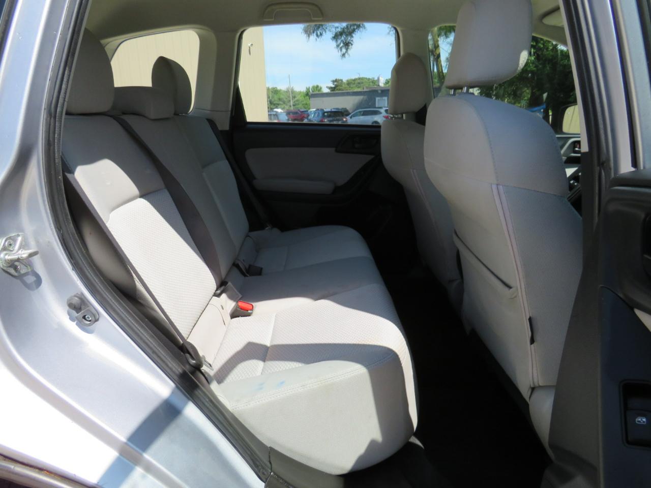 Subaru Forester 2.5i Premium PZEV CVT 2016