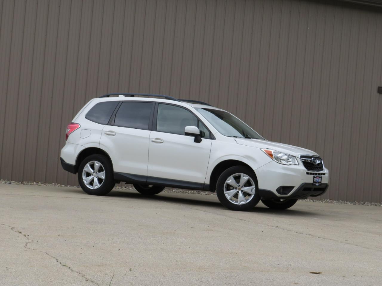 Subaru Forester 2.5i Premium PZEV CVT 2016