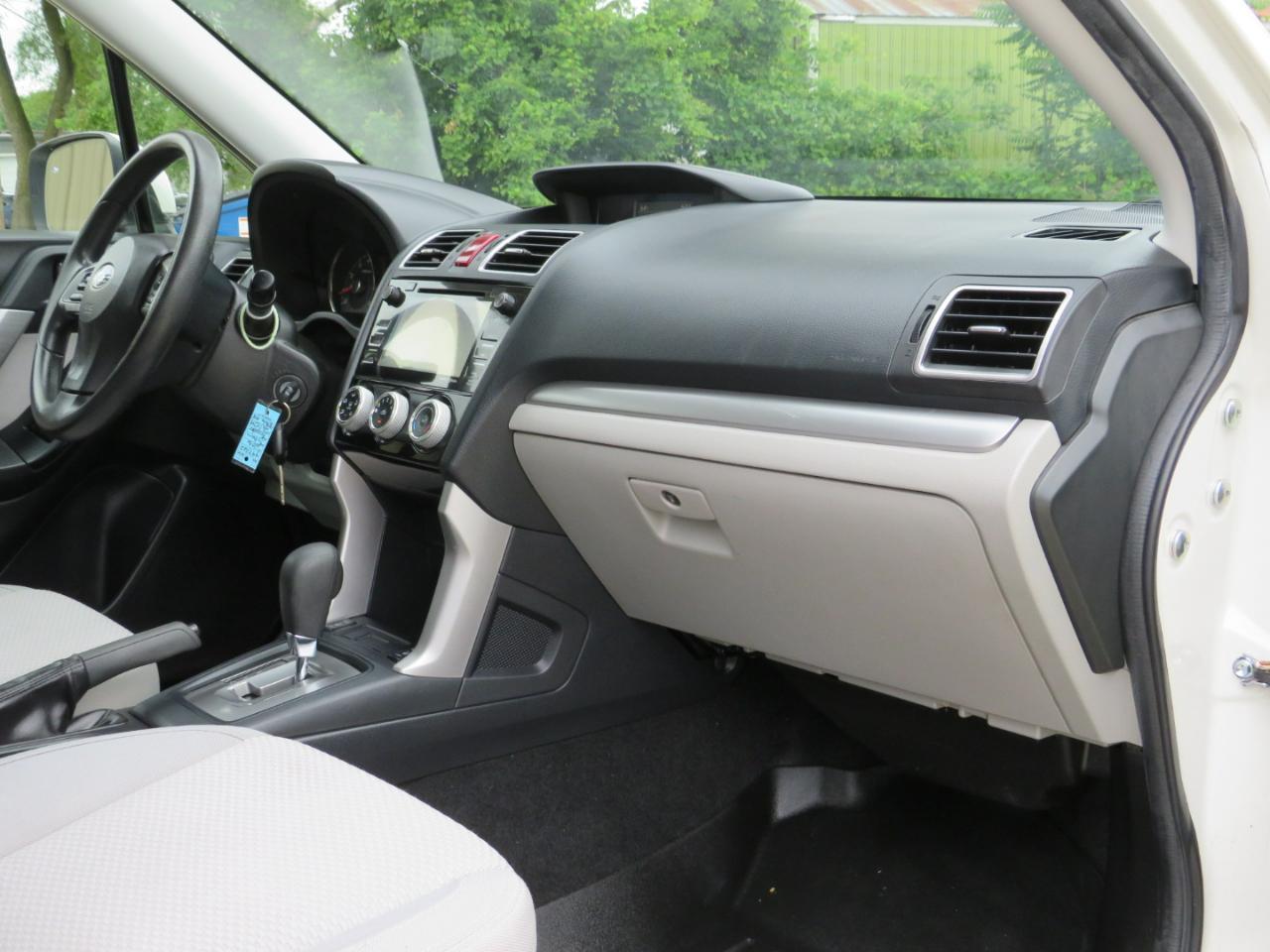Subaru Forester 2.5i Premium PZEV CVT 2016