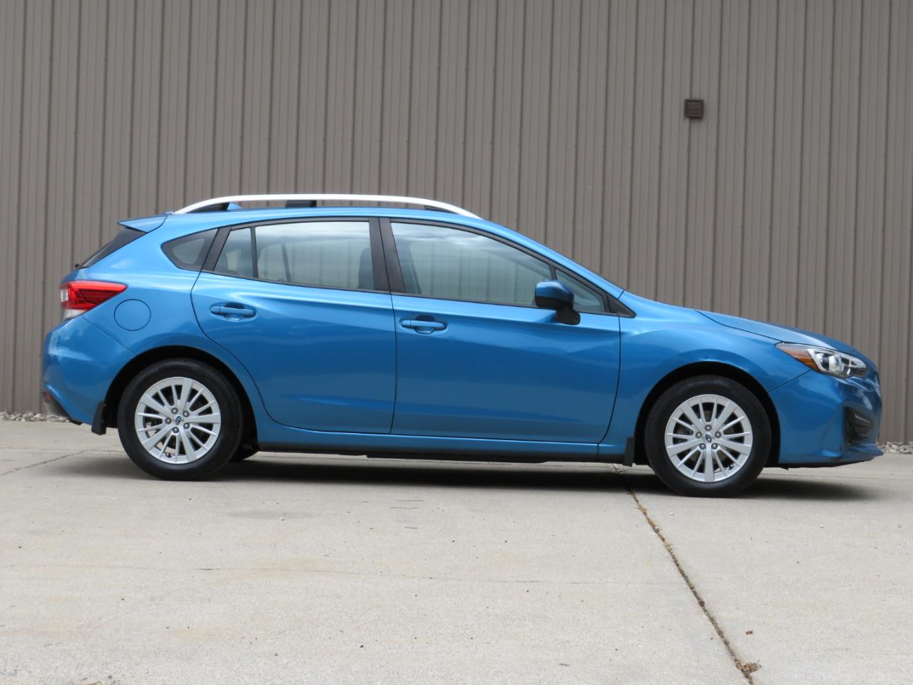 Subaru Impreza 2.0i Premium CVT 5-Door 2018