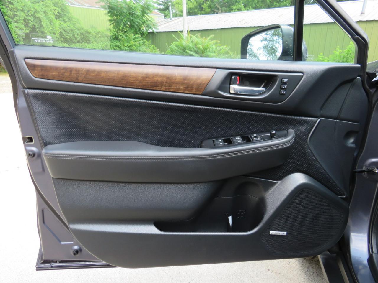 Subaru Outback 2.5i Limited 2015