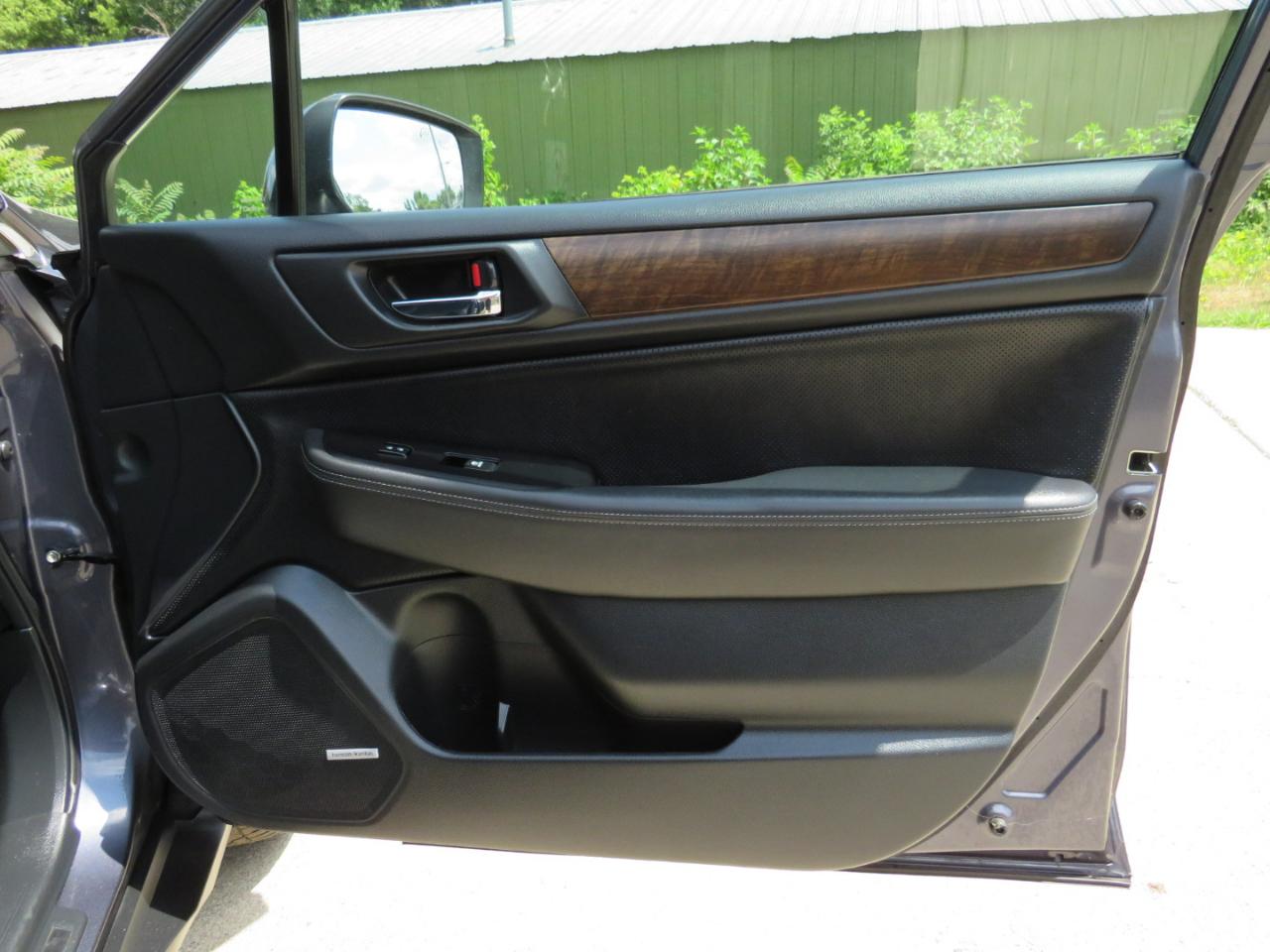 Subaru Outback 2.5i Limited 2015