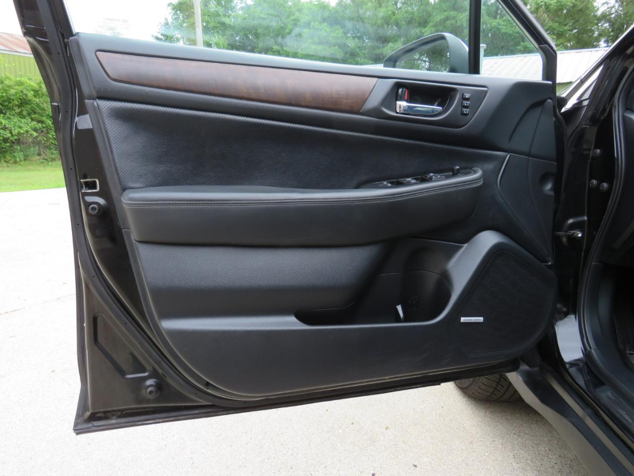 Subaru Outback 2.5i Limited 2015