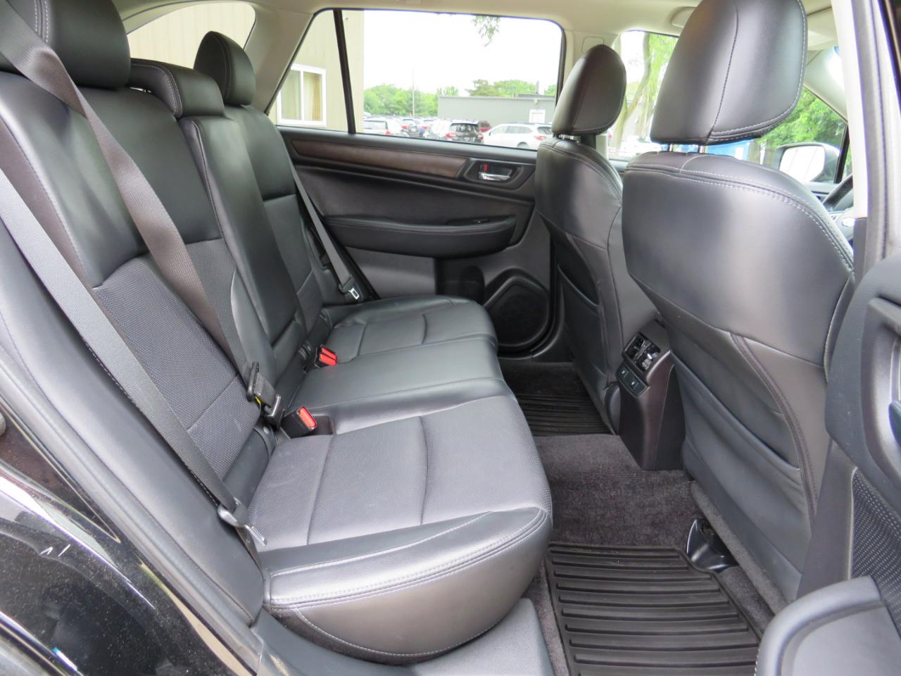 Subaru Outback 2.5i Limited 2015