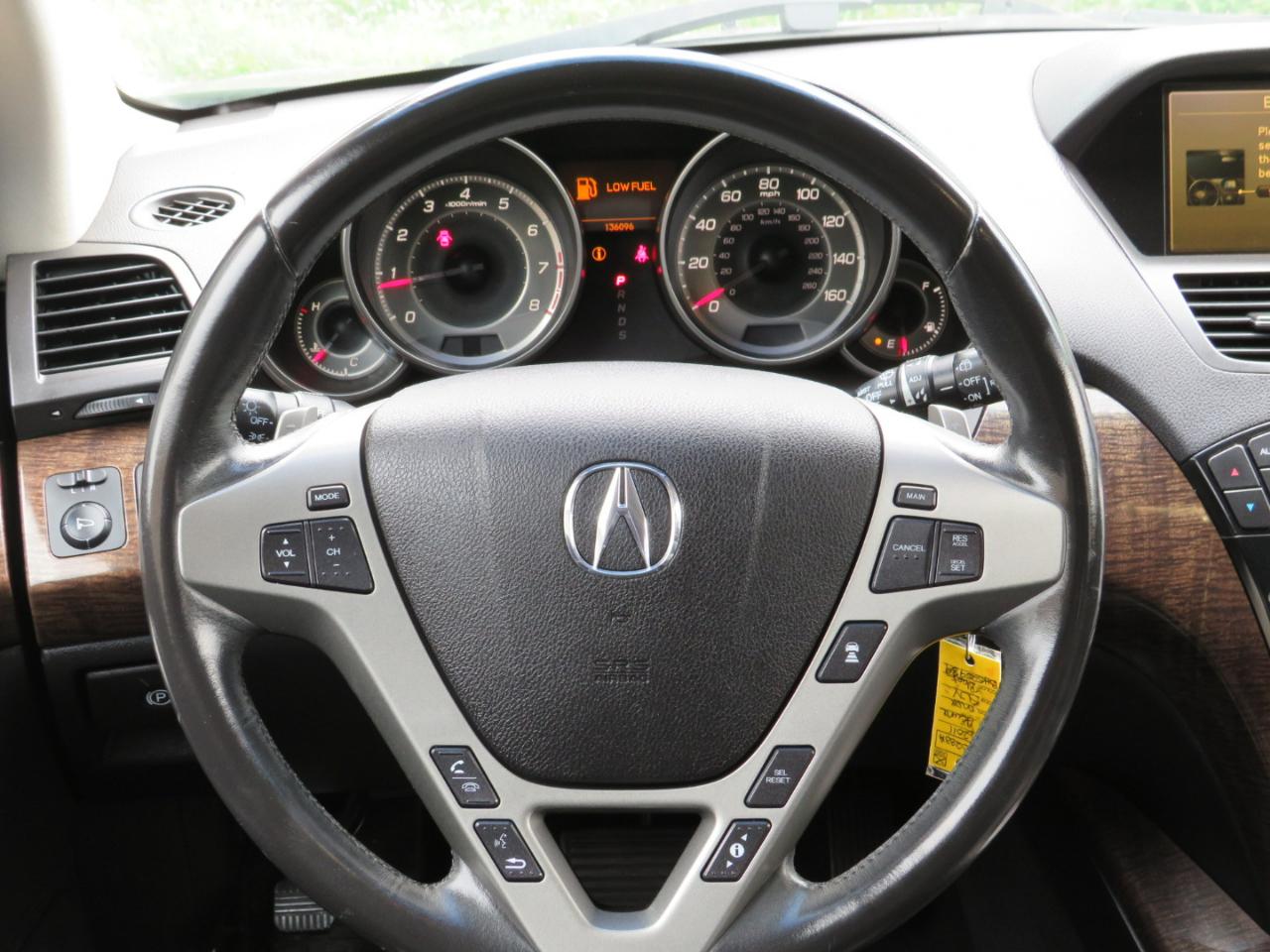 Acura MDX 6-Spd AT w/Advance Package 2011