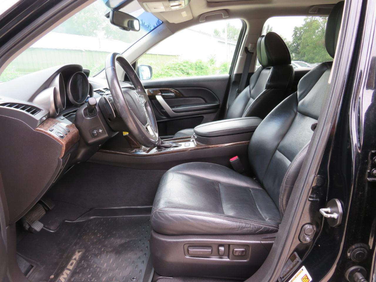 Acura MDX 6-Spd AT w/Advance Package 2011