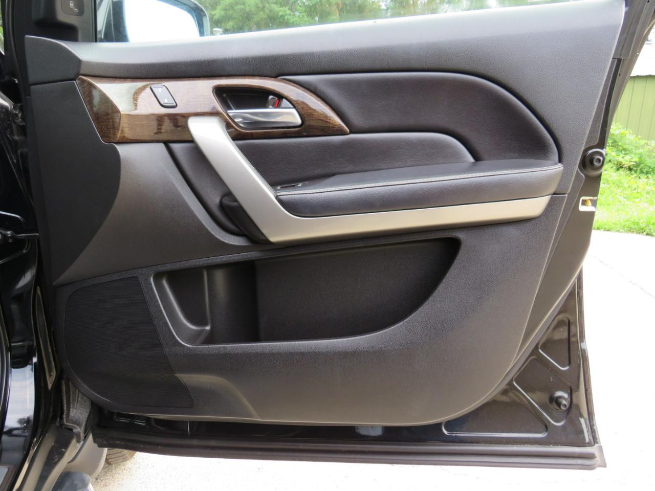 Acura MDX 6-Spd AT w/Advance Package 2011