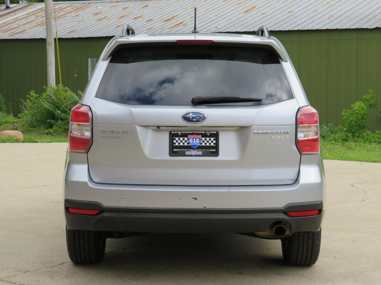 Subaru Forester 2.5i Limited 2014