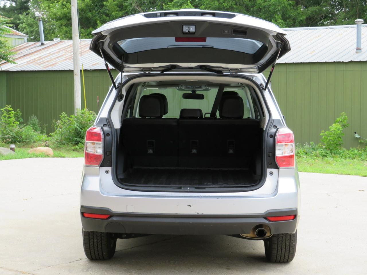 Subaru Forester 2.5i Limited 2014