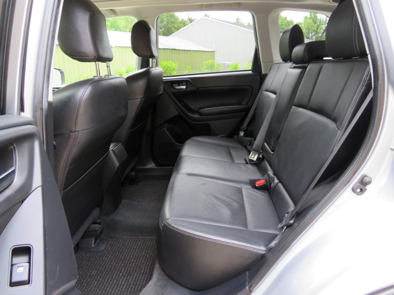 Subaru Forester 2.5i Limited 2014