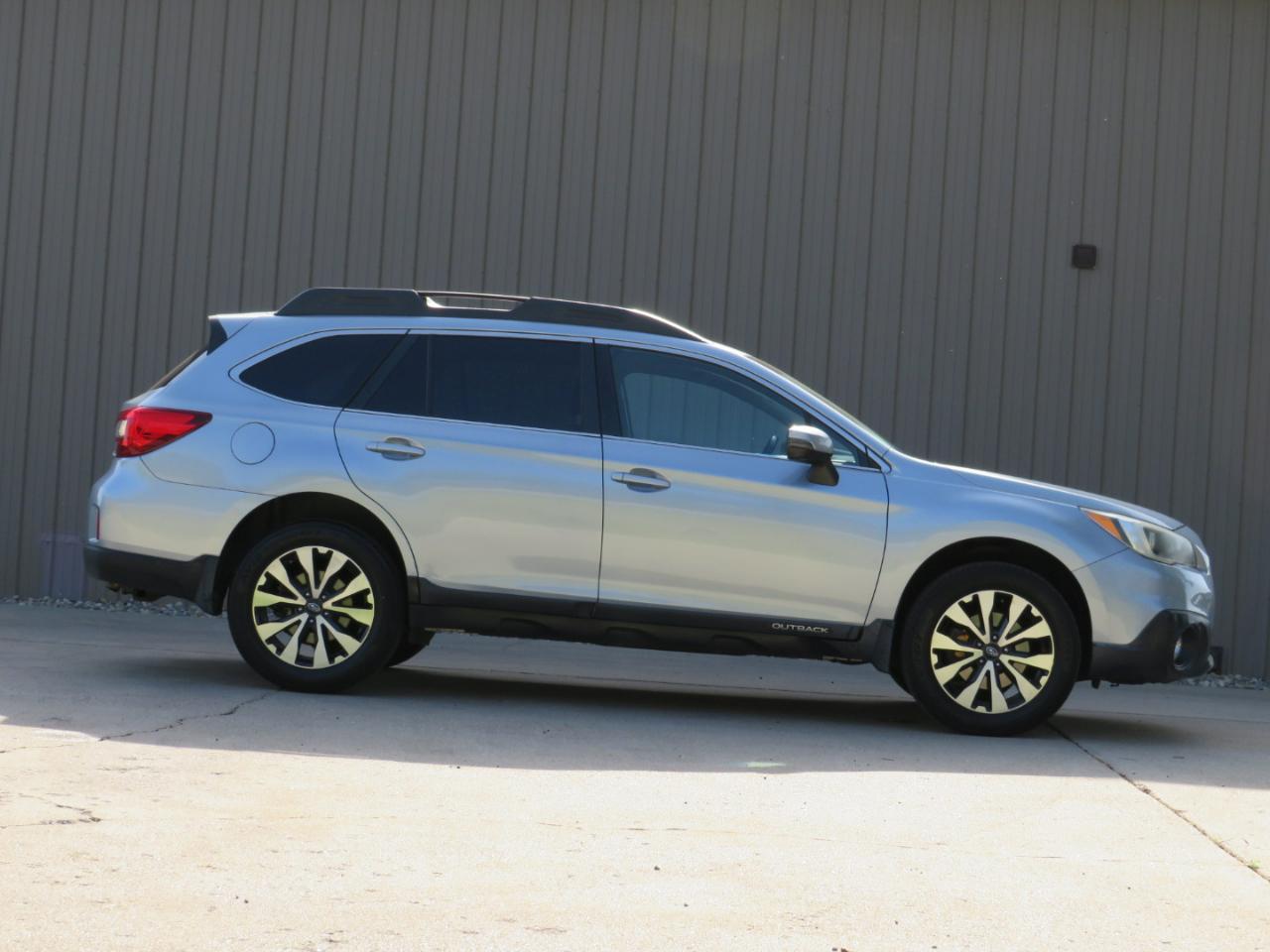 Subaru Outback 3.6R Limited 2015