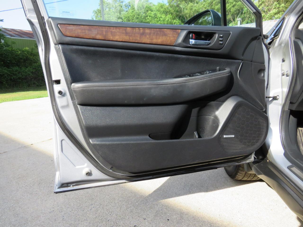 Subaru Outback 3.6R Limited 2015