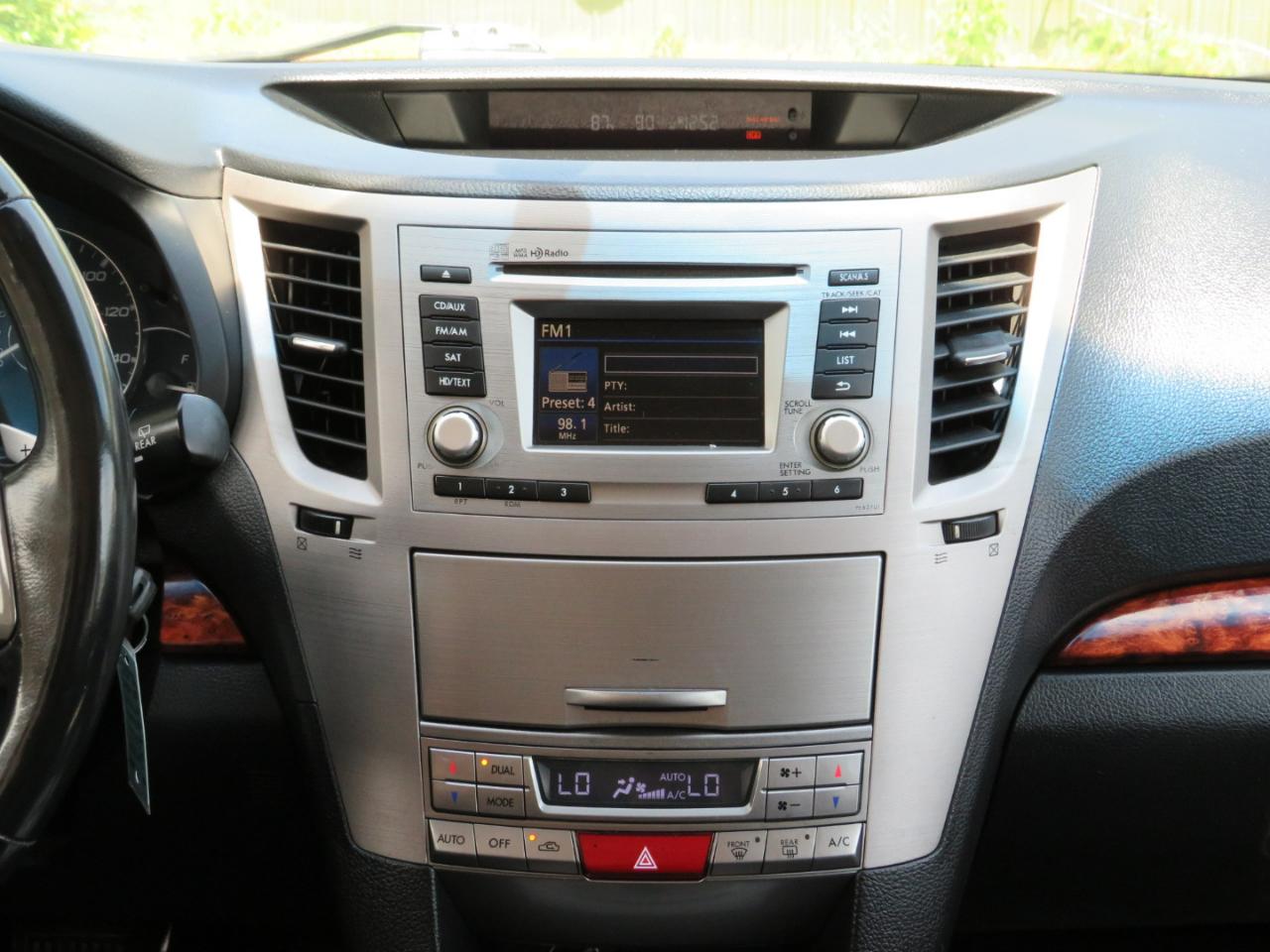 Subaru Outback 2.5i Limited 2012