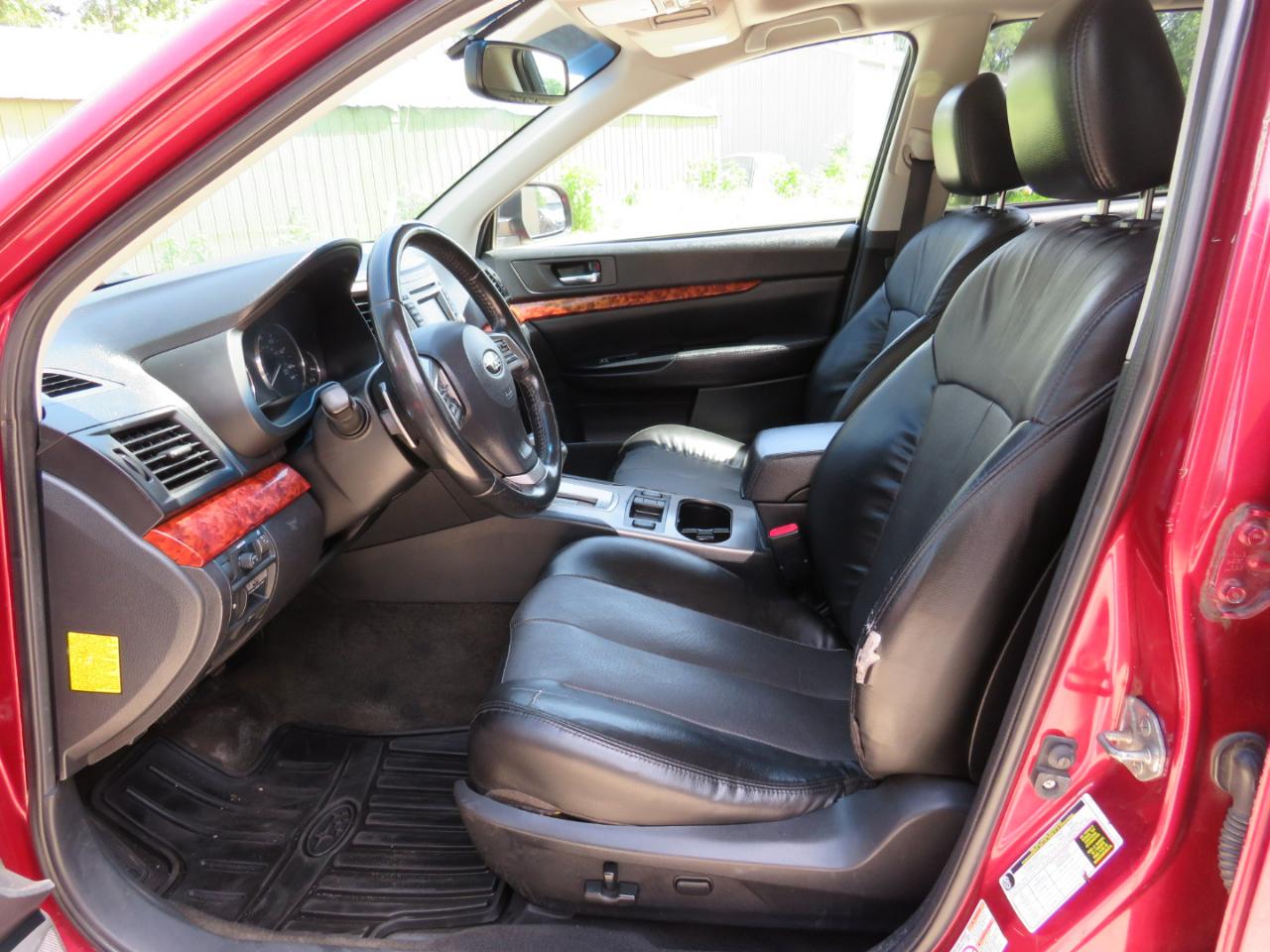 Subaru Outback 2.5i Limited 2012