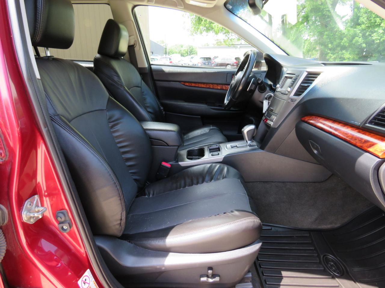 Subaru Outback 2.5i Limited 2012