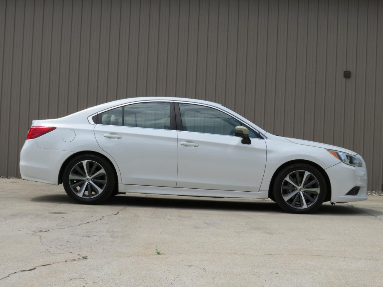 Subaru Legacy 3.6R Limited 2015