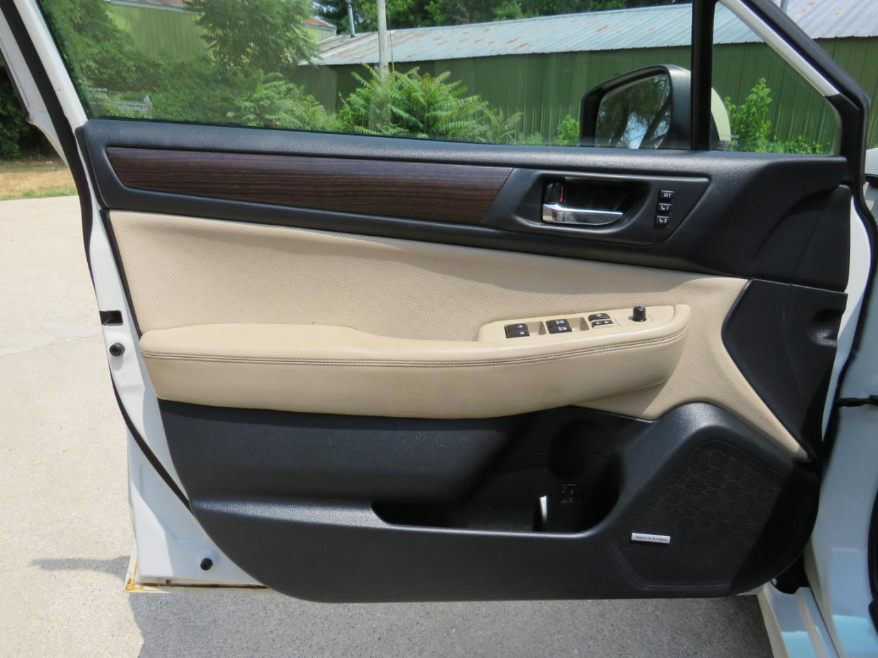 Subaru Legacy 3.6R Limited 2015