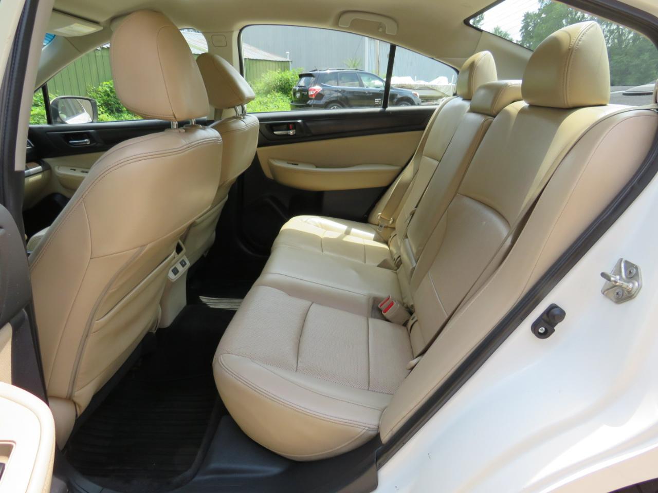 Subaru Legacy 3.6R Limited 2015