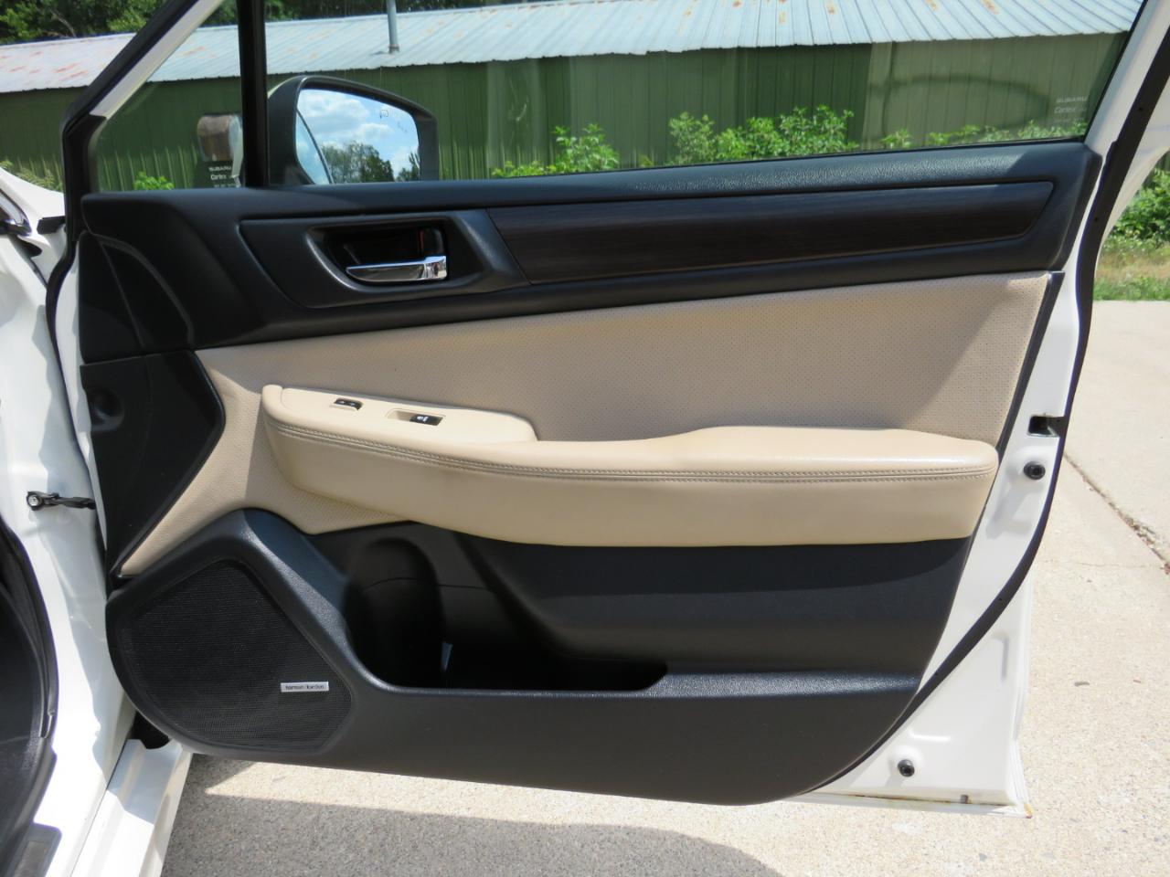 Subaru Legacy 3.6R Limited 2015