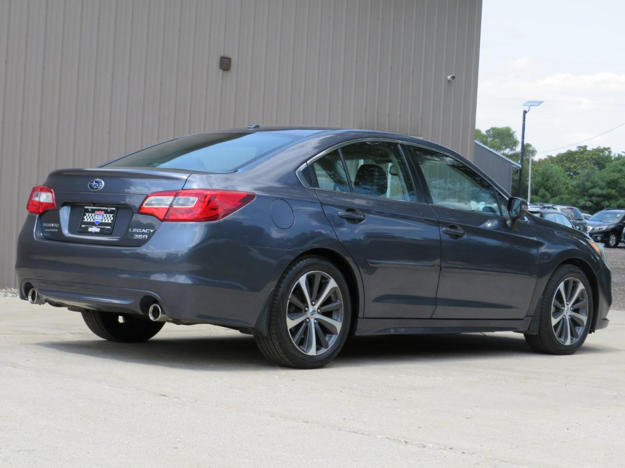 Subaru Legacy 3.6R Limited 2015