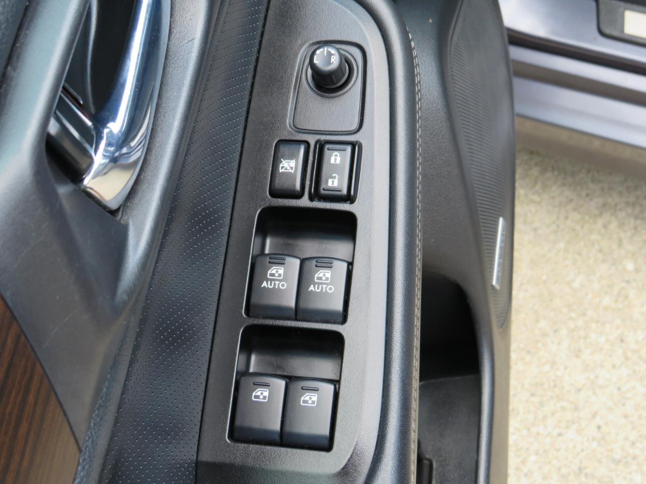 Subaru Legacy 3.6R Limited 2015