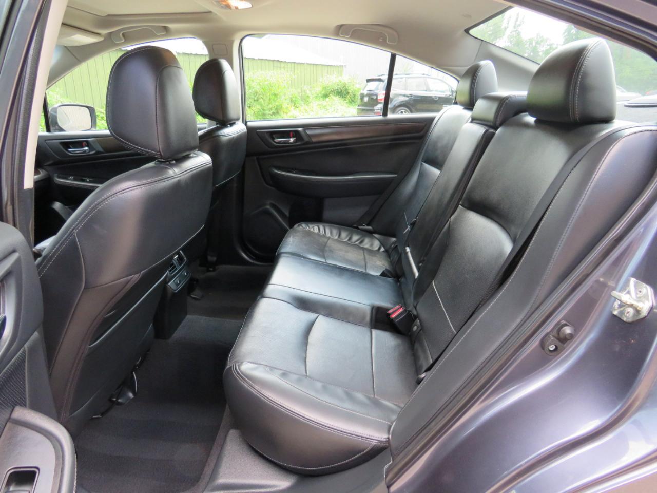 Subaru Legacy 3.6R Limited 2015