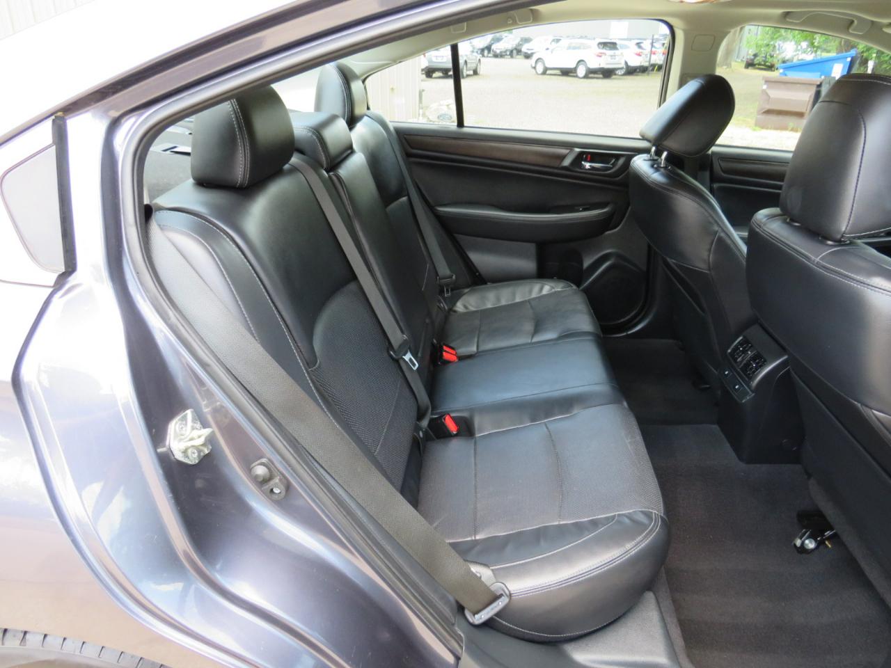 Subaru Legacy 3.6R Limited 2015