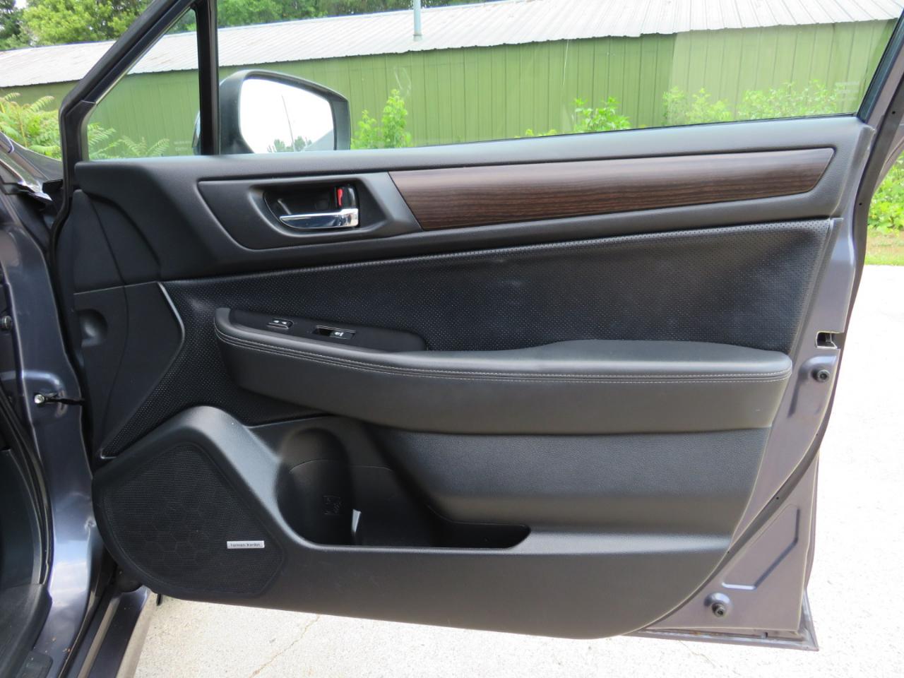Subaru Legacy 3.6R Limited 2015