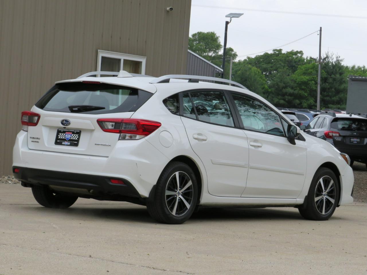 Subaru Impreza 2.0i Premium CVT 5-Door 2022