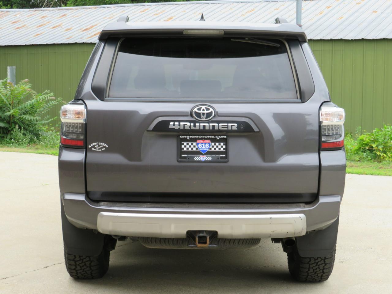 Toyota 4Runner TRD Off-road 4WD 2022
