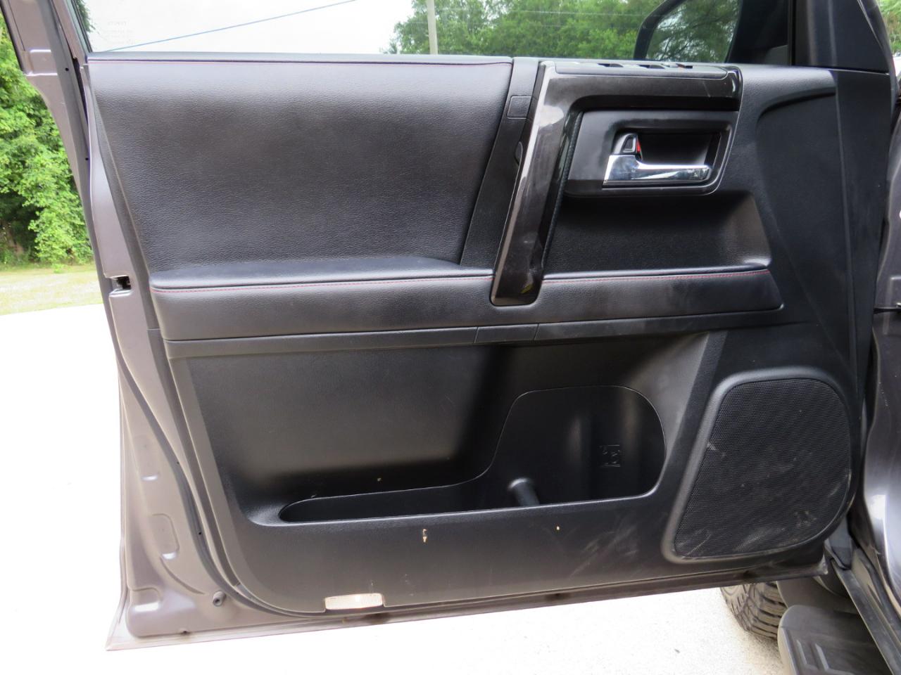 Toyota 4Runner TRD Off-road 4WD 2022