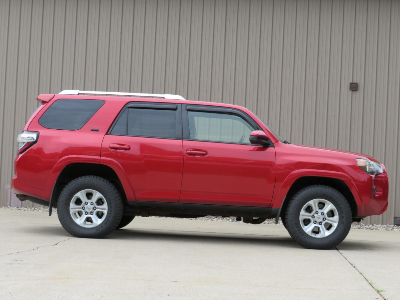 Toyota 4Runner SR5 4WD 2014