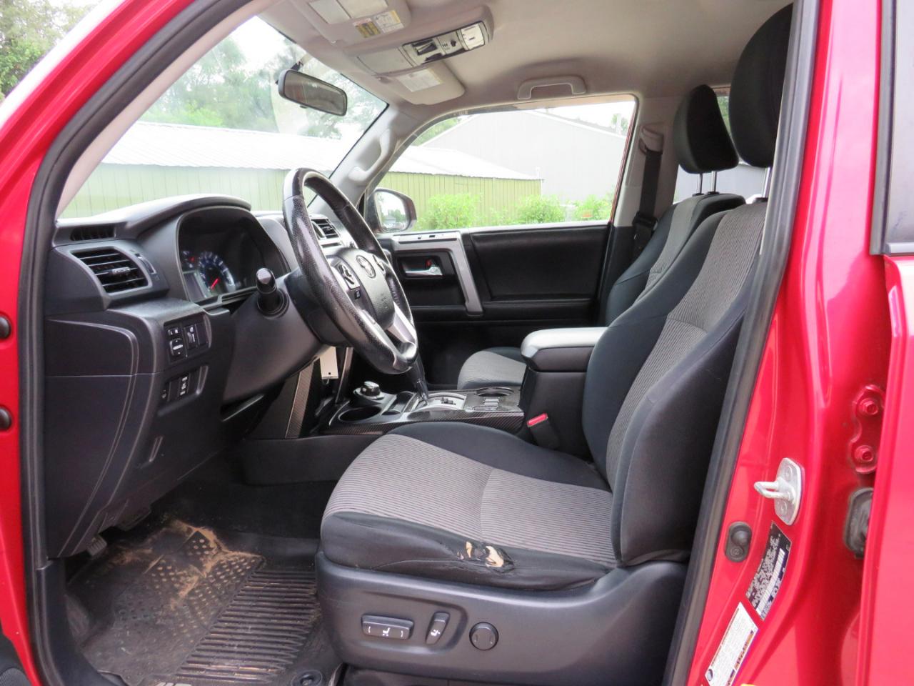 Toyota 4Runner SR5 4WD 2014