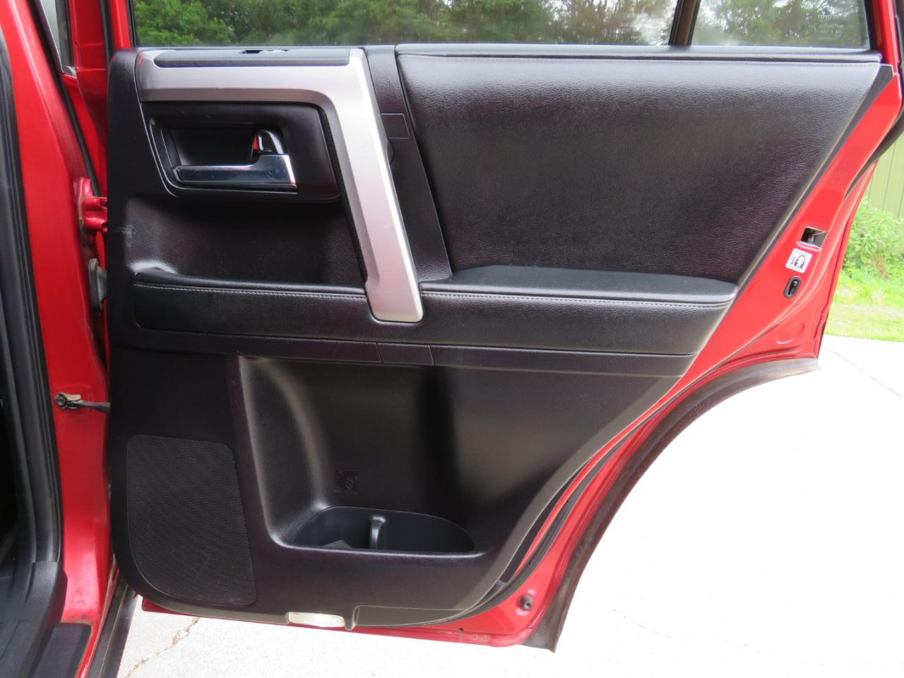 Toyota 4Runner SR5 4WD 2014